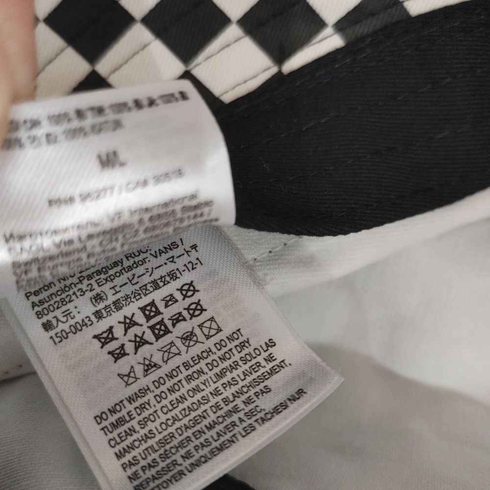 Vans hat - Picture 3 of 3